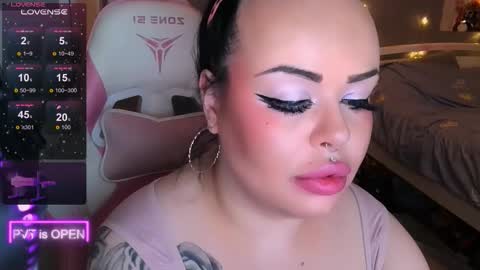 Maddison online show from 01-17-26, 03:28