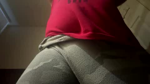 Snapshot of hughfat chatting on 02-28-26, 12:06 hughfat online show from 02-28-26, 12:06