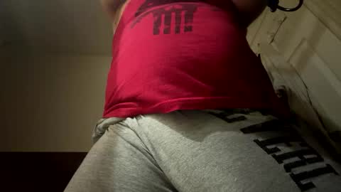 Snapshot of hughfat chatting on 03-08-26, 07:01 hughfat online show from 03-08-26, 07:01