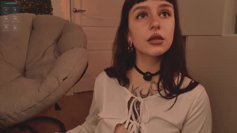 Mika online show from 02-05-26, 03:27