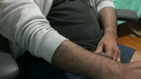 Snapshot of hugo_bulls chatting on 03-27-26, 08:37 HunkyLover online show from 03-27-26, 08:37