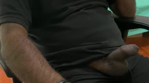 Snapshot of hugo_bulls chatting on 04-01-26, 02:01 HunkyLover online show from 04-01-26, 02:01