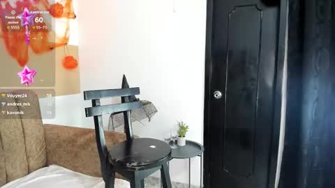 Snapshot of hugo_sexy80 chatting on 10-30-25, 12:23 hugo_sexy80 online show from 10-30-25, 12:23