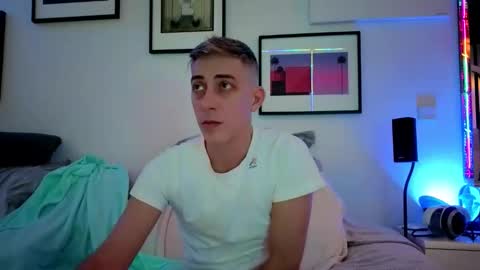 Snapshot of hugolandcam chatting on 01-31-26, 09:35 Hugo online show from 01-31-26, 09:35