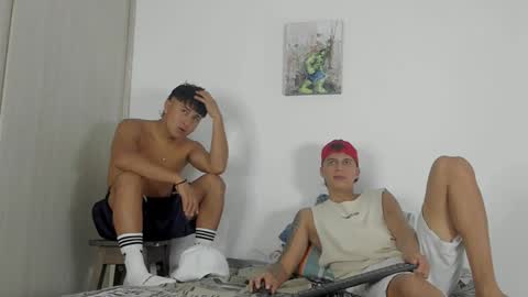 Snapshot of hugosan2 chatting on 12-19-24, 11:57 Hugo online show from 12-19-24, 11:57