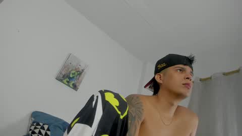 Snapshot of hugosan2 chatting on 12-31-24, 12:54 Hugo online show from 12-31-24, 12:54