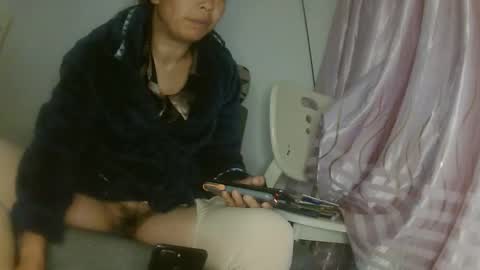 hujiajia520321431 online show from 10-22-25, 12:16