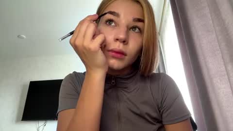 Snapshot of huldaluka chatting on 07-21-26, 07:43 Tessa online show from 07-21-26, 07:43