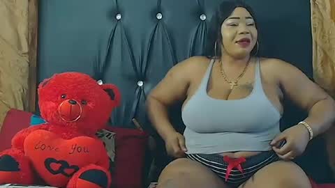 humongoustitss500929 online show from 11-01-25, 06:59