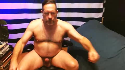 Snapshot of humpindad420 chatting on 04-16-26, 03:18 online show from 04-16-26, 03:18