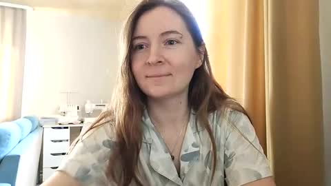 Snapshot of humpygrey chatting on 02-16-26, 06:42 HumpyGrey online show from 02-16-26, 06:42