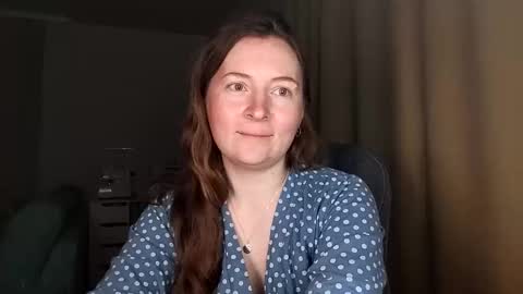Snapshot of humpygrey chatting on 04-30-26, 06:36 HumpyGrey online show from 04-30-26, 06:36