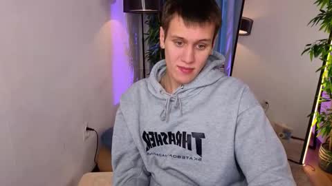 Snapshot of hun1er_steele chatting on 10-09-25, 02:48 Hunter steele online show from 10-09-25, 02:48