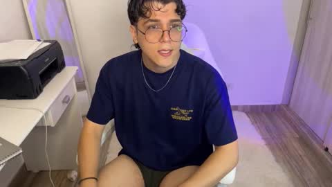 Snapshot of hun_damer chatting on 11-16-25, 02:17 hun_damer online show from 11-16-25, 02:17