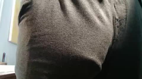 Big uncut cock dripping online show from 05-19-26, 02:56