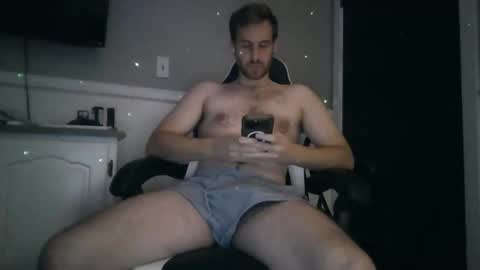 hungbro_420 online show from 11-25-25, 01:49