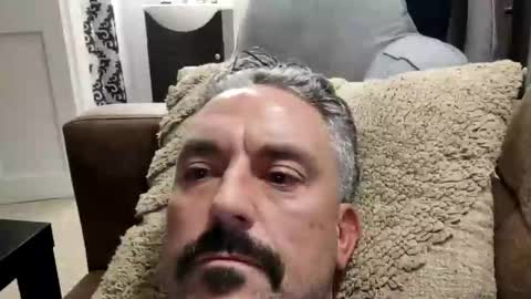 Snapshot of hungitalian40 chatting on 09-18-25, 06:04 hungitalian40 online show from 09-18-25, 06:04