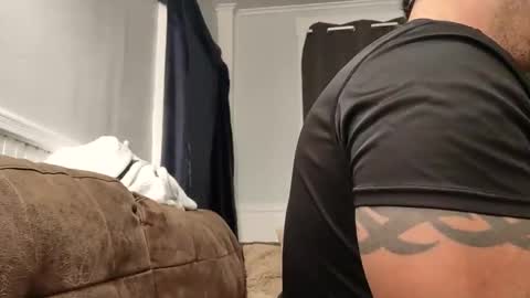 Snapshot of hungitalian40 chatting on 09-19-25, 06:48 hungitalian40 online show from 09-19-25, 06:48