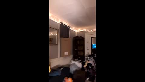 Snapshot of hungitalian40 chatting on 02-12-26, 10:38 hungitalian40 online show from 02-12-26, 10:38