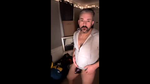 Snapshot of hungitalian40 chatting on 02-22-26, 05:40 hungitalian40 online show from 02-22-26, 05:40