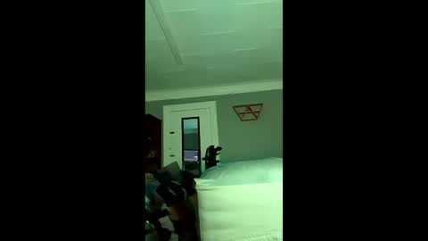 Snapshot of hungitalian40 chatting on 02-26-26, 05:17 hungitalian40 online show from 02-26-26, 05:17