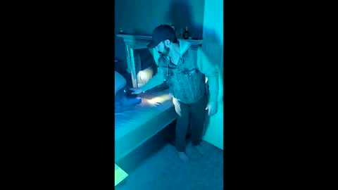 Snapshot of hungitalian40 chatting on 03-05-26, 09:44 hungitalian40 online show from 03-05-26, 09:44