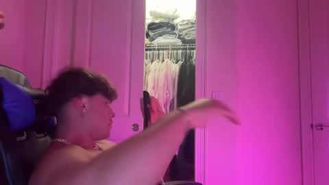 hungkingg22 online show from 02-10-26, 05:44