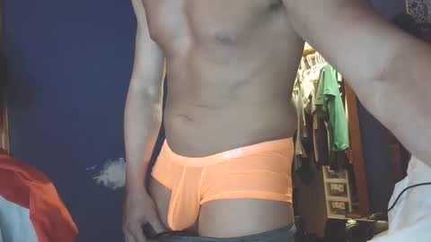 hunglikeray2286 online show from 05-24-26, 07:57