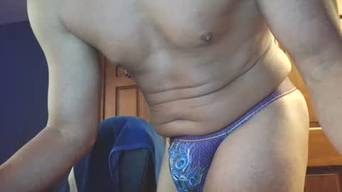 hunglikeray2286 online show from 08-08-26, 05:20