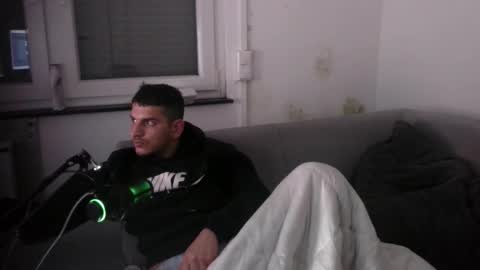 Snapshot of hungryboyyb chatting on 12-13-25, 11:32 LittleDevilXo1999 online show from 12-13-25, 11:32