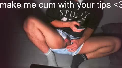 Snapshot of hungryboyyb chatting on 12-18-25, 10:43 LittleDevilXo1999 online show from 12-18-25, 10:43