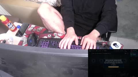 Snapshot of hungryboyyb chatting on 01-18-26, 03:05 LittleDevilXo1999 online show from 01-18-26, 03:05