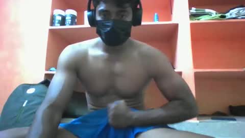 hunk_dominant online show from 02-09-26, 07:34