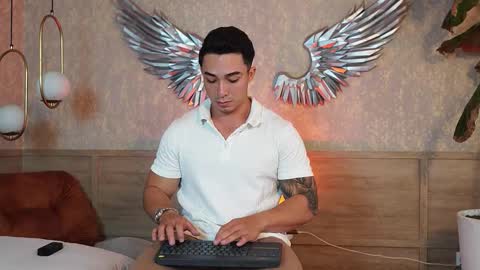 hunk_ryan online show from 10-19-25, 07:58