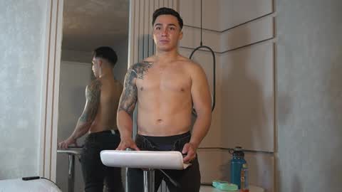 hunk_ryan online show from 10-22-25, 01:11