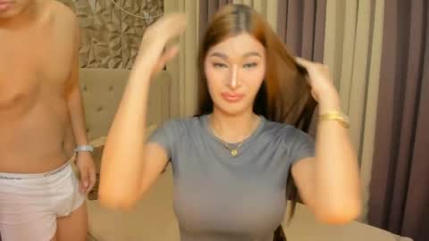 hunkhomerontop online show from 04-21-26, 09:26