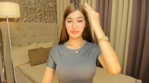 hunkhomerontop online show from 04-23-26, 08:13