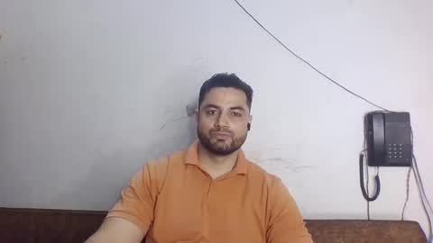 Snapshot of hunkster102 chatting on 05-19-26, 09:37 hunkster102 online show from 05-19-26, 09:37