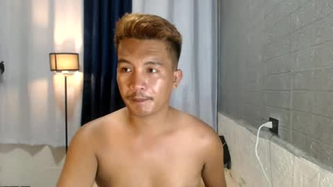 Snapshot of hunkylloyd chatting on 07-14-26, 07:24 hunkylloyd online show from 07-14-26, 07:24