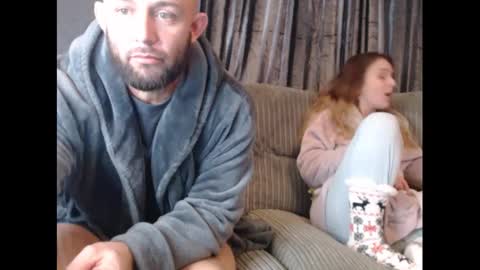 Snapshot of hunterandesme chatting on 02-09-25, 06:26 HunterandEsme online show from 02-09-25, 06:26