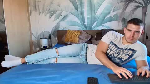 Hunter Bridges online show from 11-05-25, 10:48