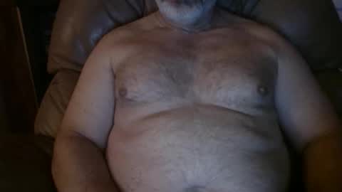 Snapshot of huntermark1 chatting on 11-15-25, 04:10 huntermark1 online show from 11-15-25, 04:10
