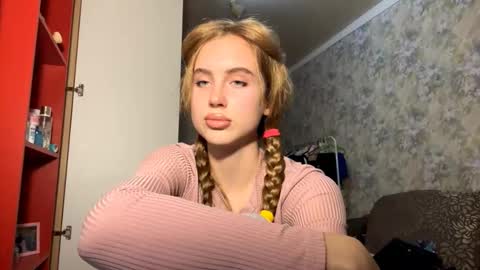 Gloria online show from 11-12-25, 04:18