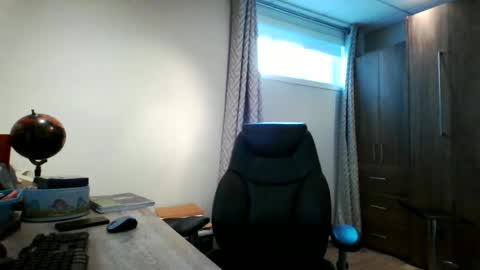 hurley7890 online show from 12-06-24, 05:00