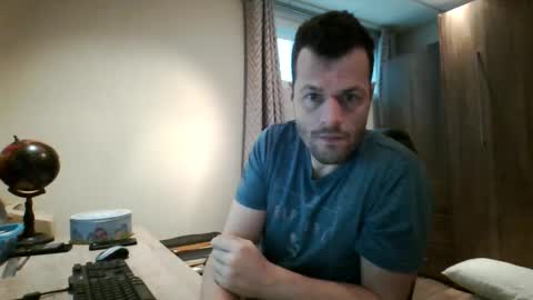 hurley7890 online show from 12-11-24, 02:33