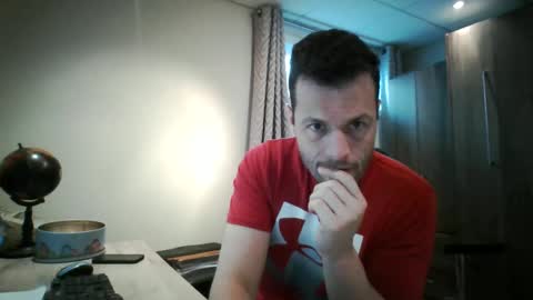 hurley7890 online show from 12-19-24, 01:51