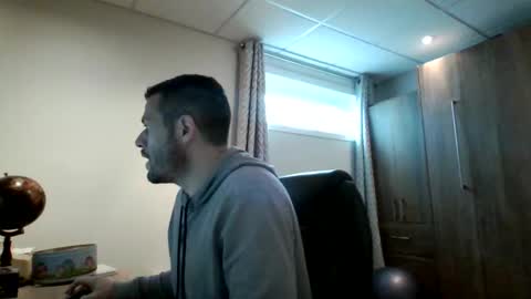 hurley7890 online show from 02-10-25, 03:42