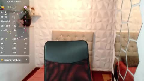 Snapshot of hurremcan_ chatting on 01-09-25, 05:00 Hurrem online show from 01-09-25, 05:00