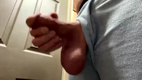 Snapshot of huskey300 chatting on 01-12-26, 11:43 huskey300 online show from 01-12-26, 11:43