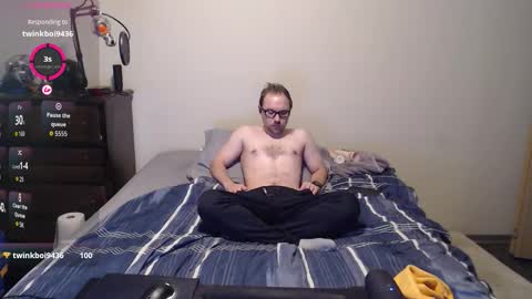 Snapshot of husky_dad chatting on 10-17-25, 07:44 Husky Dad online show from 10-17-25, 07:44